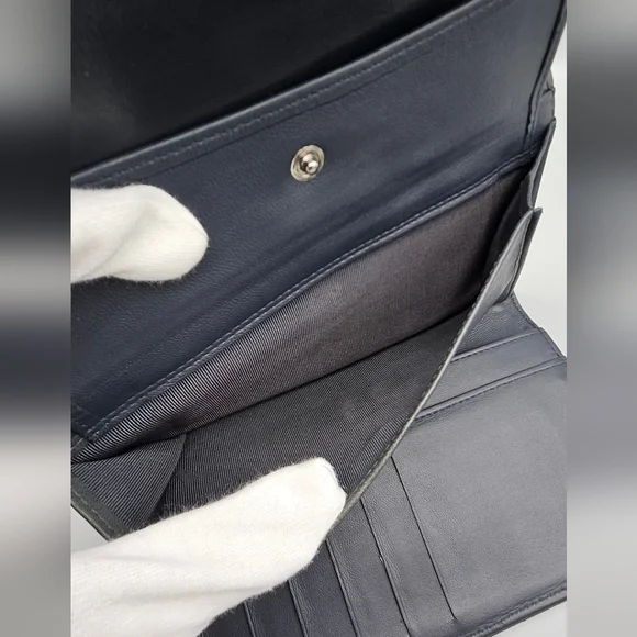 🩶CHANEL Grey Authentic Tri-fold Wallet/Clutch🩶 - Picture 8 of 17